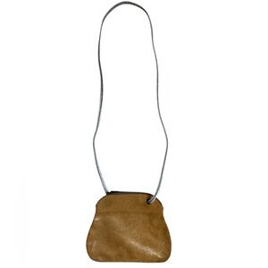 Elegant Tan Leather Crossbody Bag